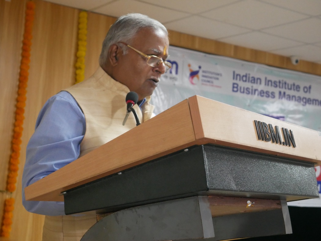 Padma Shri Dr. R.N. Singh Inspires Students at IIBM's “Meet the Leader” Session